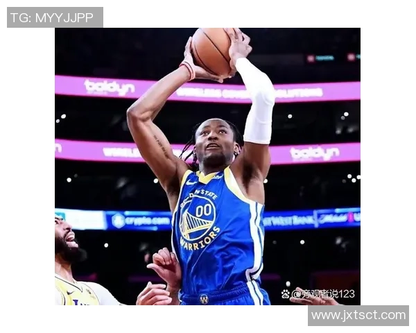 2018年火箭队与湖人队季前赛精彩对决回顾与分析