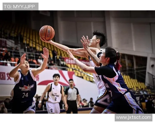 CBA精彩对决上海队与广东队比赛录像回放及精彩瞬间分析 CBA精彩对决上海队与广东队比赛录像回放及精彩瞬间分析